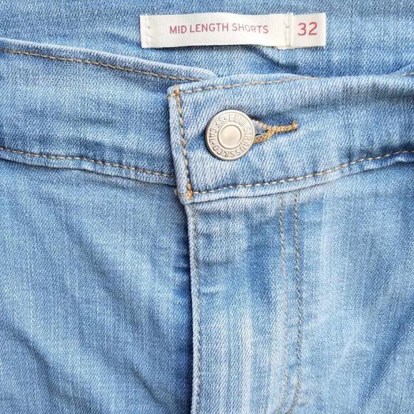 Levi's Mid Length Jean Shorts Size 32 - Picture 2 of 14